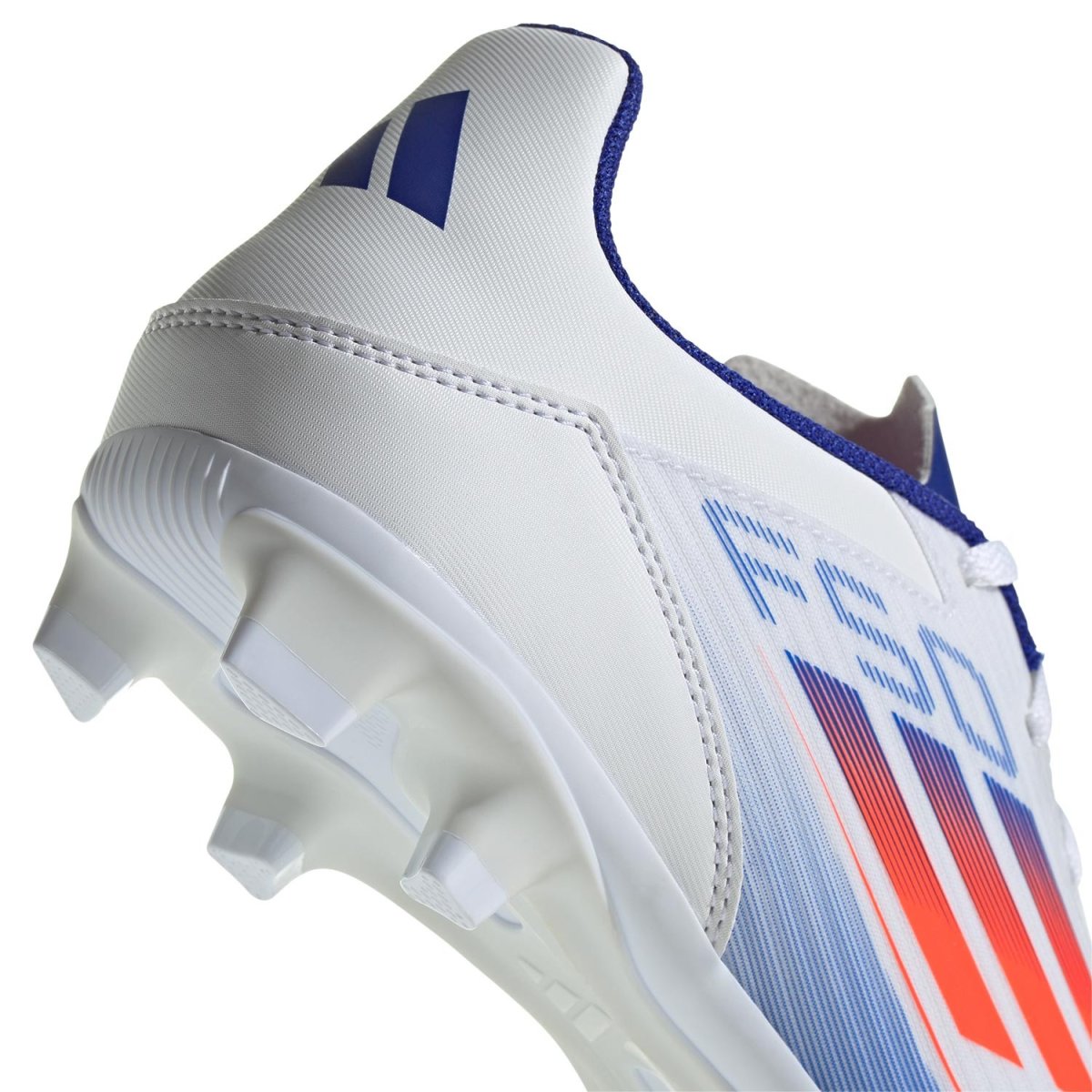 BOTA DE FUTBOL ADIDAS F50 CLUB FxG (IE0611) - Imagen 3